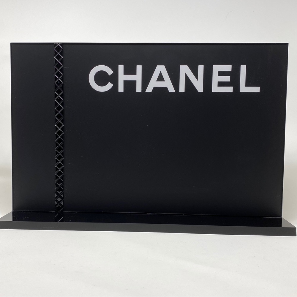 Chanel display plaque